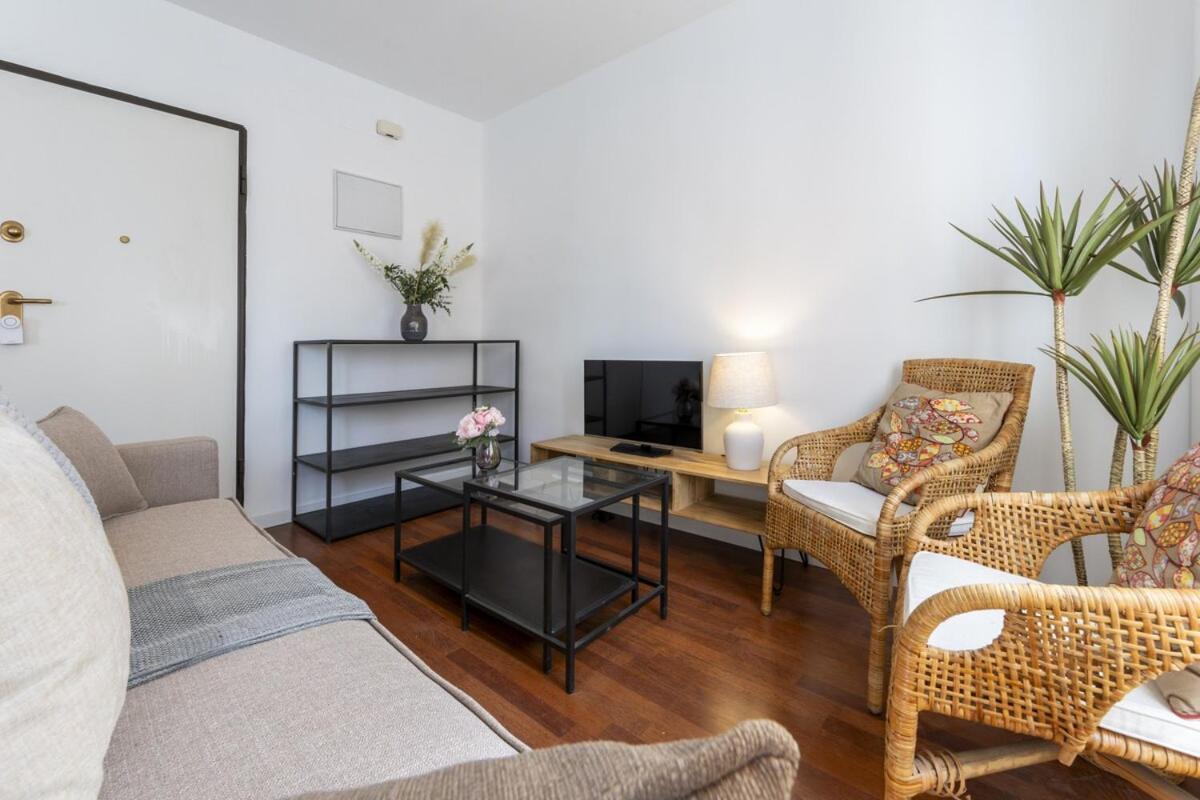For Acogedor De 1 Temporal Mal72b Apartamento *